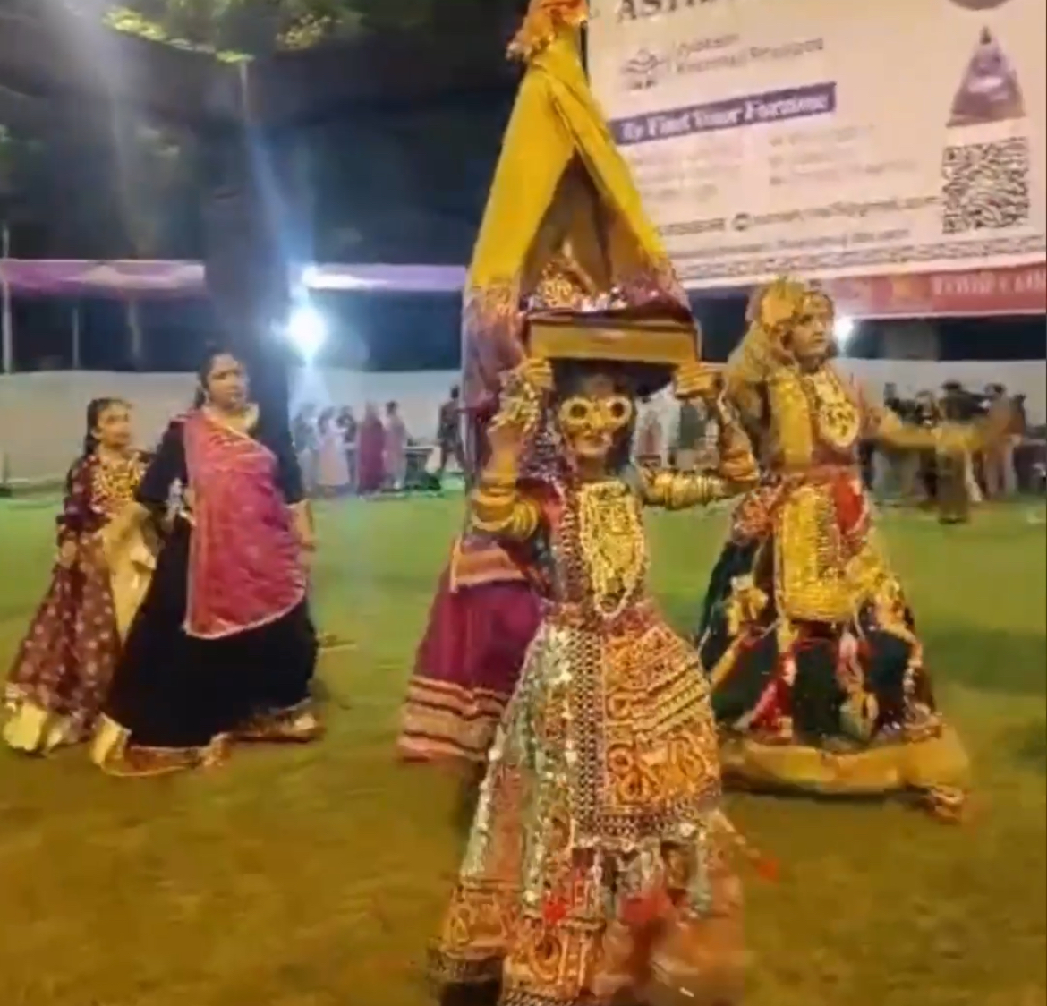 ૫૧૦૮ દીવડાની મહા આરતી તથા રાસ ગરબા મહોત્સવનું આયોજન